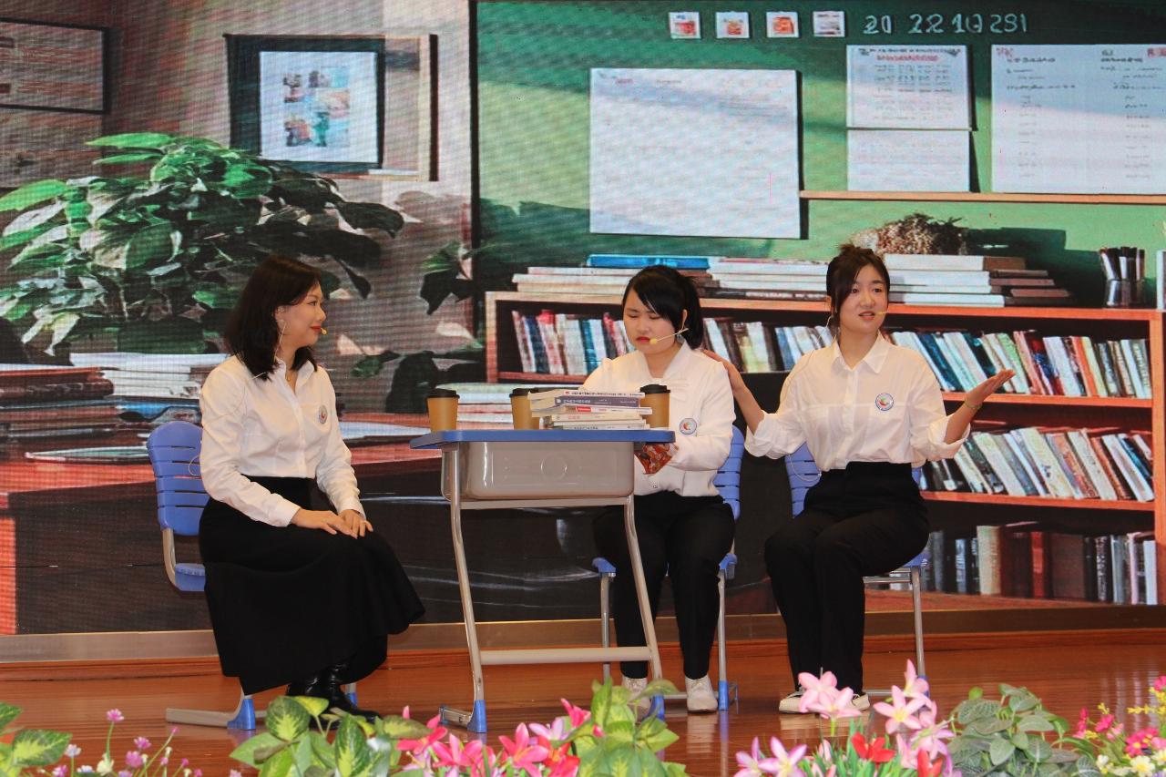 3.汇报演出1.JPG